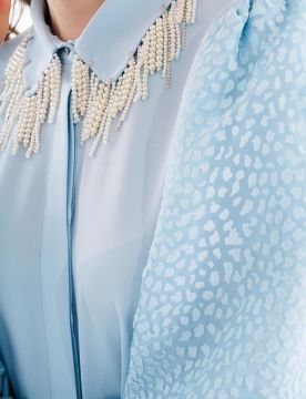 KAYRA Yakası Boncuk İşlemeli Balon Kol Bluz