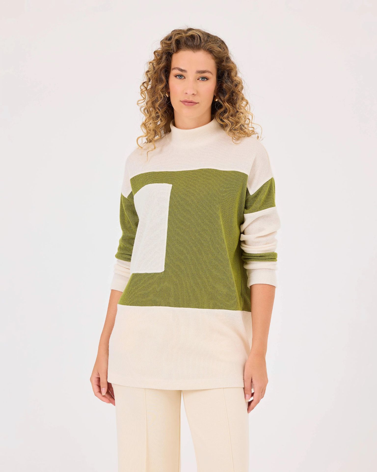 SEÇİL DİK YAKALI TRİKO TUNİK