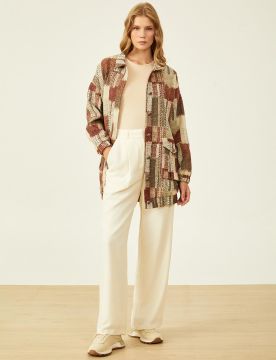 KAYRA BİLEKLERİ BÜZGÜLÜ ÇİFT CEPLİ CEKET