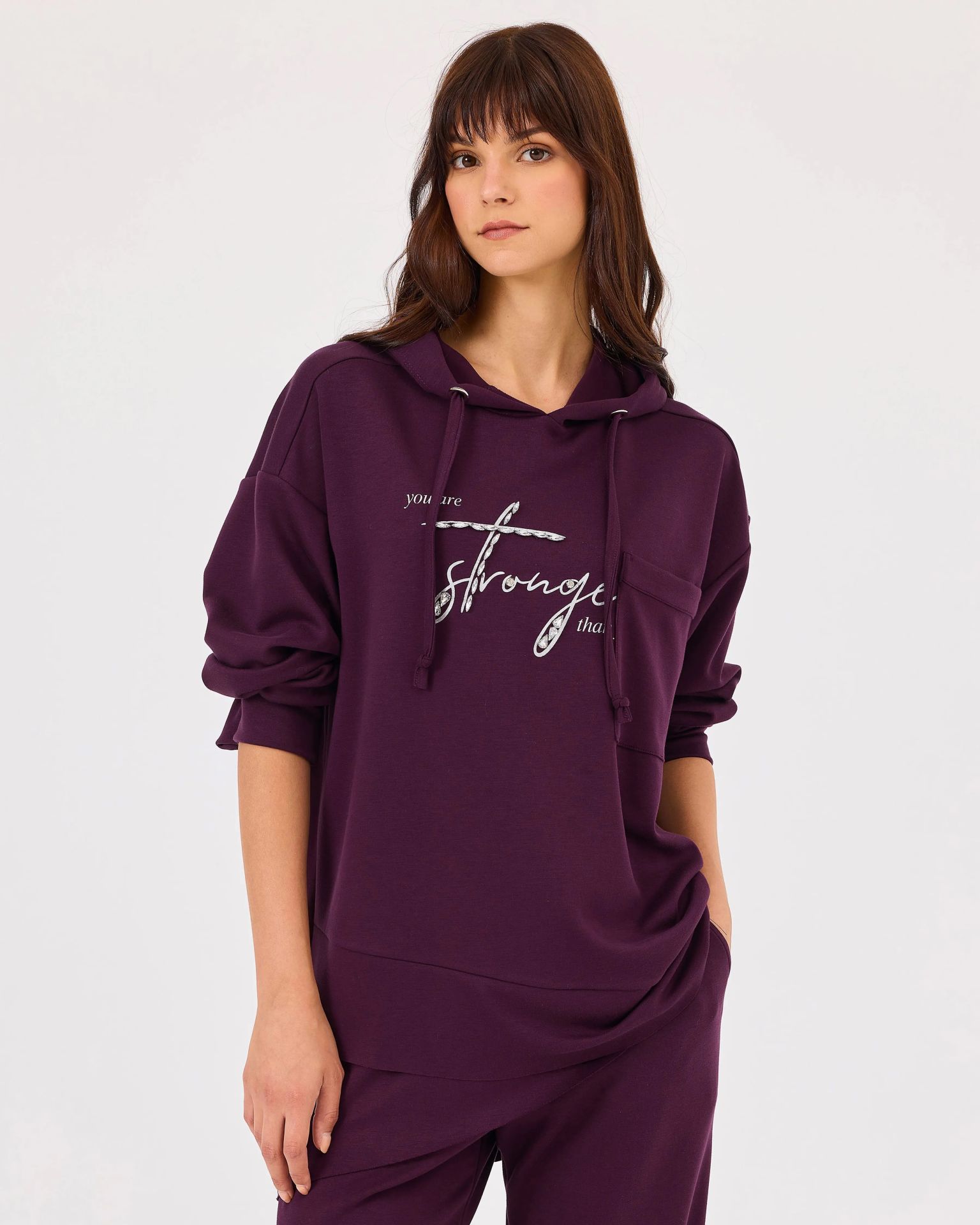 SEÇİL KAPÜŞONLU BASKILI SWEATSHIRT
