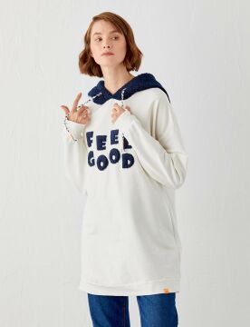 KAYRA Slogan Detaylı Peluş Kapüşonlu Sweatshirt