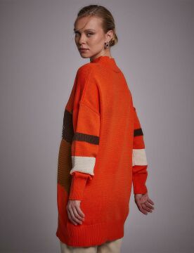 KAYRA Exclusive Soyut Desenli Triko Tunik