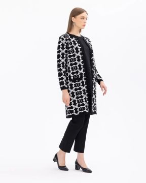 SEÇİL BÜYÜK BEDEN DÜĞMELİ CEPLİ TRİKO HIRKA