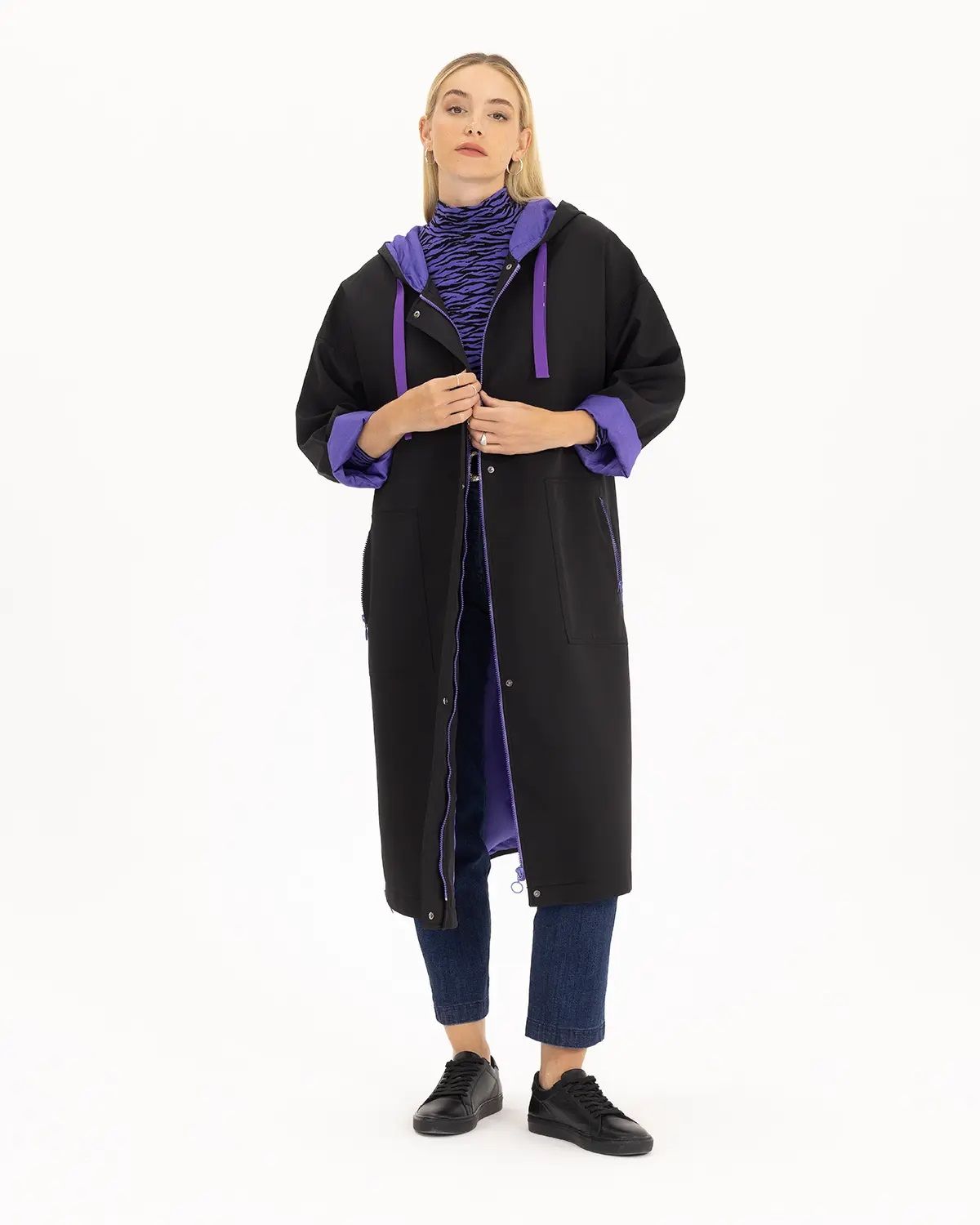 Astarı Renkli Kapüşonlu Trençkot